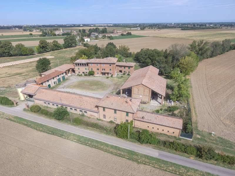 casa indipendente in vendita a Pontenure in zona Muradello