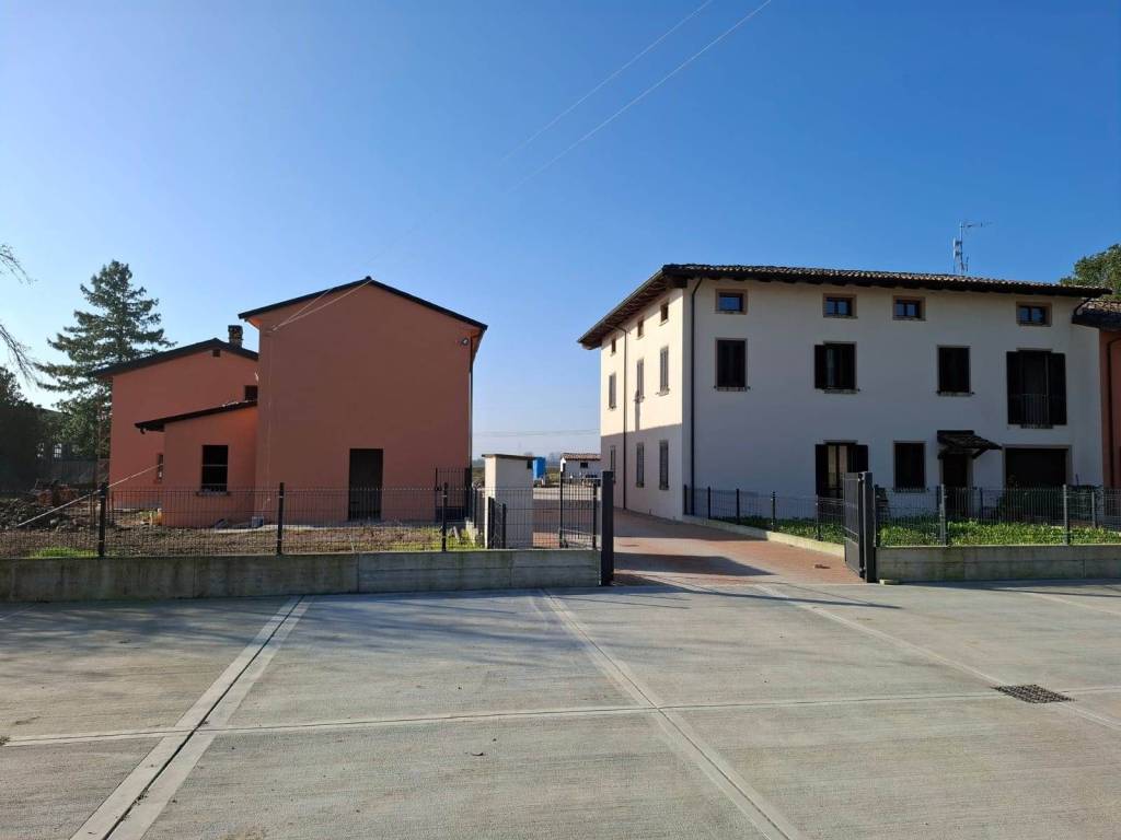 casa indipendente in vendita a Pontenure