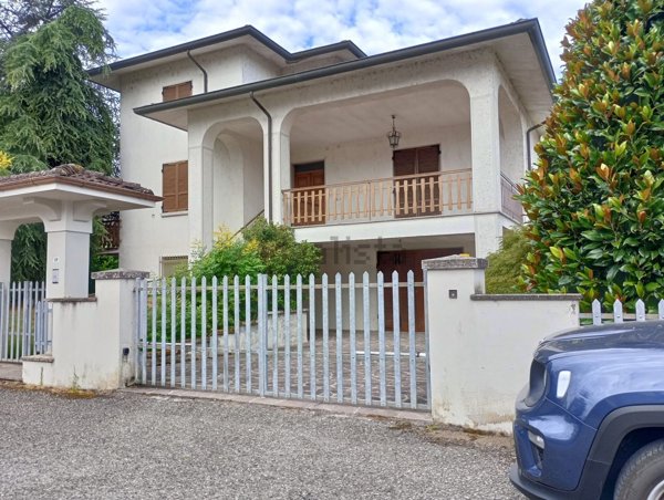 casa indipendente in vendita a Pontenure in zona Valconasso