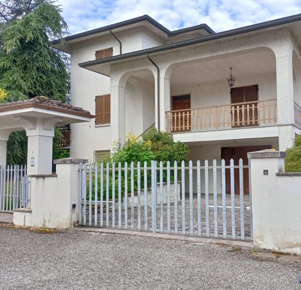 casa indipendente in vendita a Pontenure in zona Valconasso