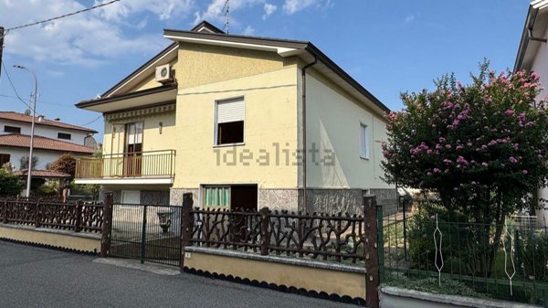 casa indipendente in vendita a Pontenure