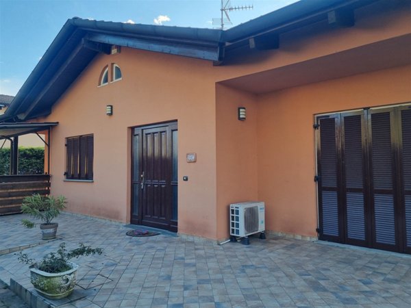 casa indipendente in vendita a Pontenure in zona Muradello