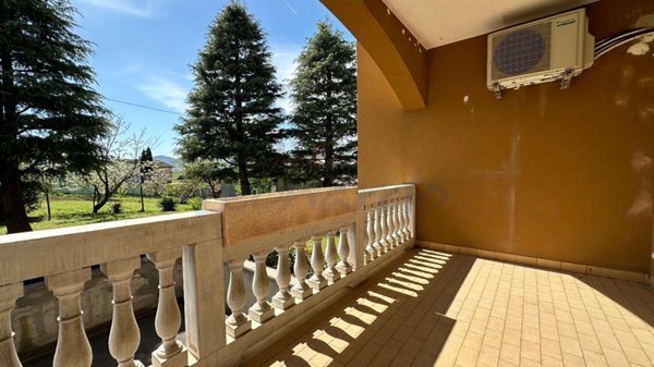 appartamento in vendita a Rivergaro in zona Niviano