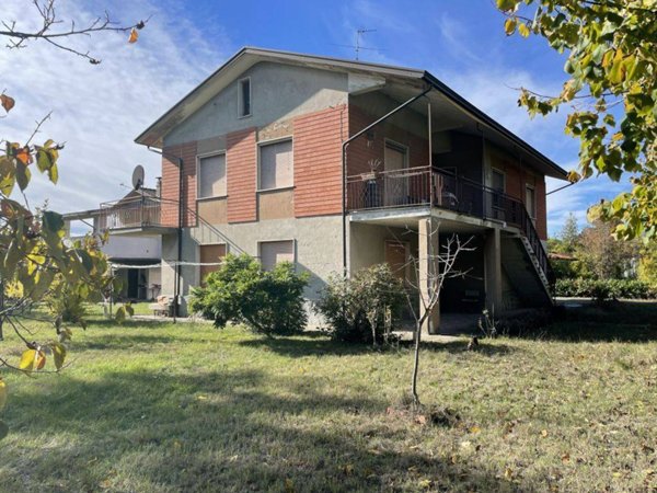 casa indipendente in vendita a Rivergaro