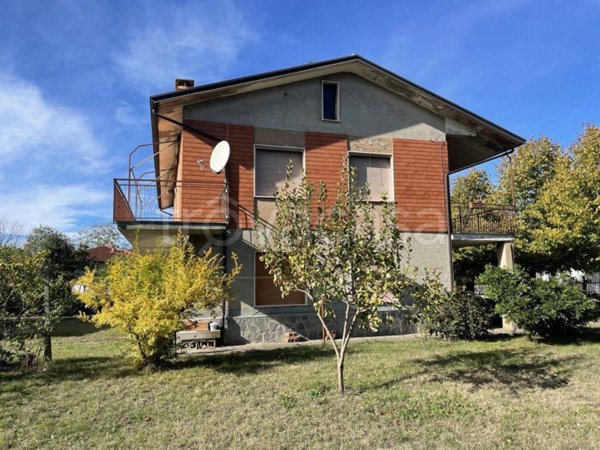 casa indipendente in vendita a Rivergaro