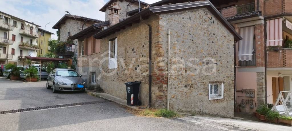 casa indipendente in vendita a Rivergaro