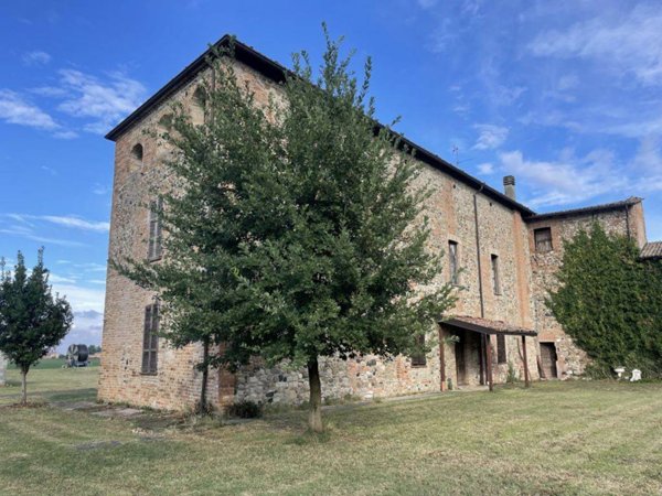 casa indipendente in vendita a Rivergaro in zona Ottavello
