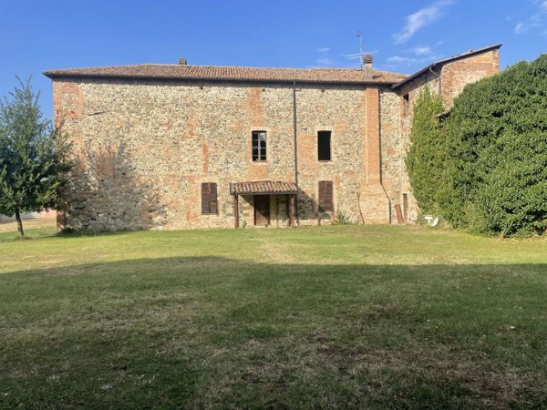 casa indipendente in vendita a Rivergaro in zona Ottavello