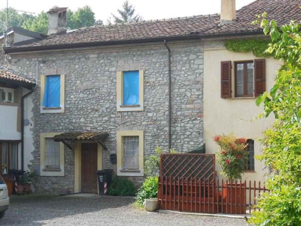 casa indipendente in vendita a Rivergaro