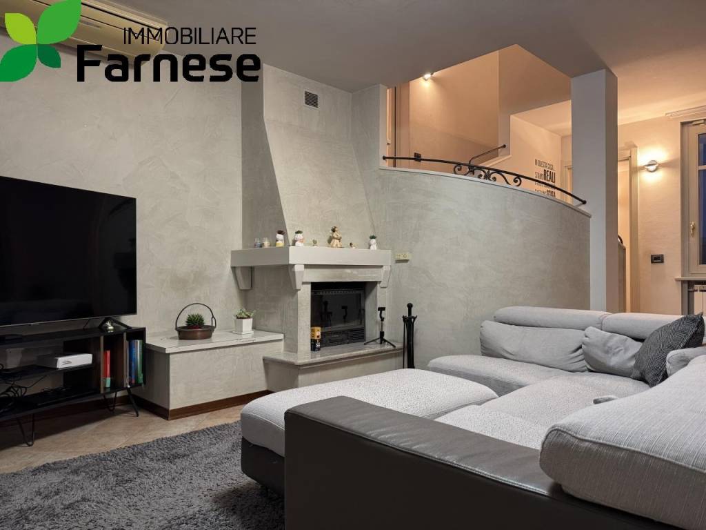 casa indipendente in vendita a Rivergaro in zona Niviano
