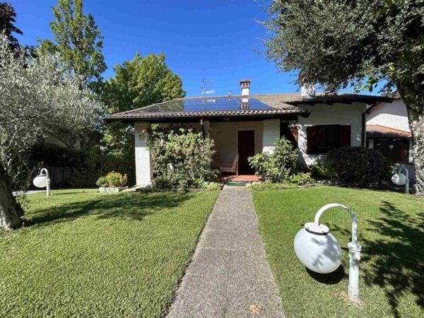 casa indipendente in vendita a Rivergaro