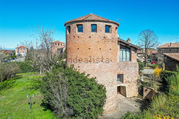 pentavano in vendita a Rivergaro in zona Niviano