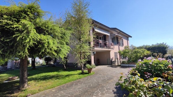 appartamento in vendita a Rivergaro in zona Niviano