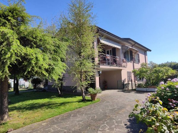 appartamento in vendita a Rivergaro in zona Niviano