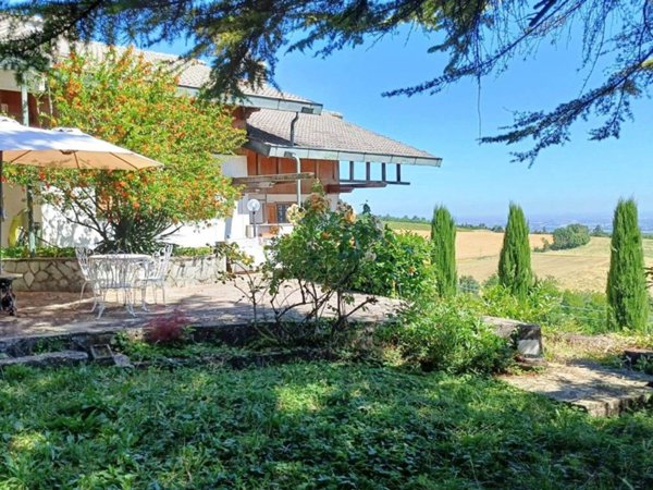 casa indipendente in vendita a Rivergaro
