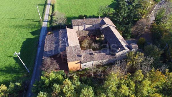 casa indipendente in vendita a Rivergaro