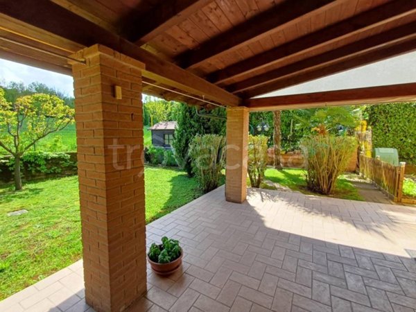 casa indipendente in vendita a Rivergaro