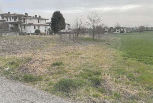 terreno edificabile in vendita a Rivergaro in zona Niviano