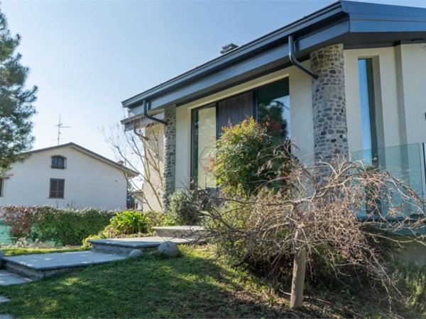 casa indipendente in vendita a Rivergaro