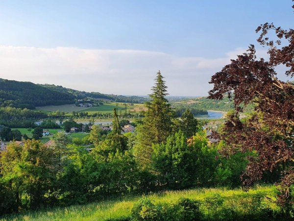casa indipendente in vendita a Rivergaro