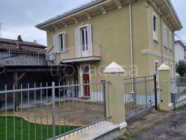 casa indipendente in vendita a Rivergaro
