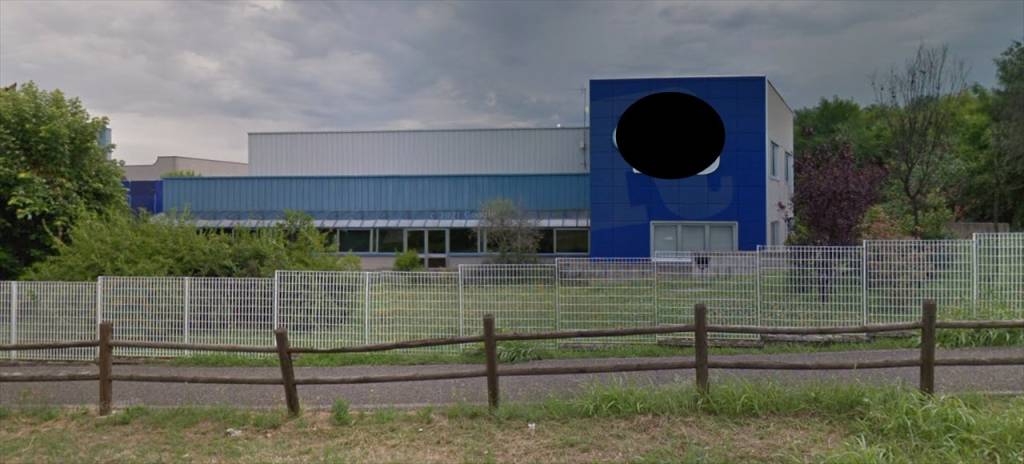 locale commerciale in vendita a Rivergaro
