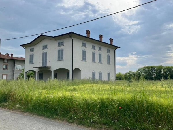 casa indipendente in vendita a Rivergaro in zona Niviano