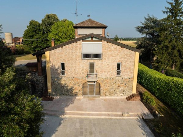 casa indipendente in vendita a Rivergaro