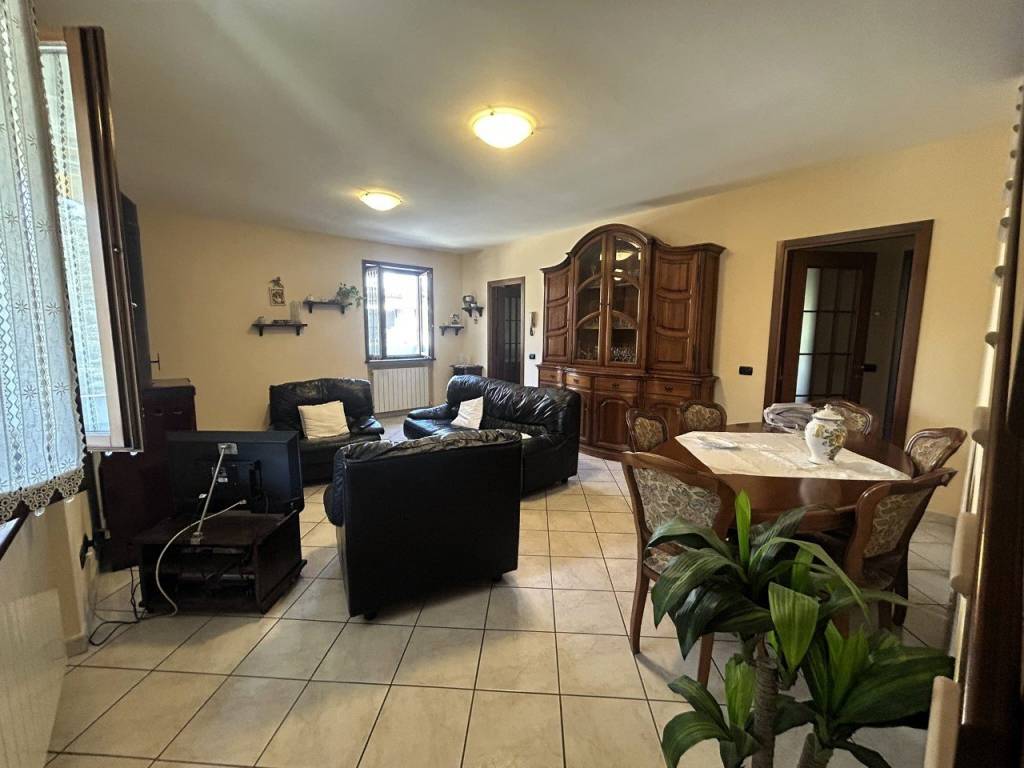 casa indipendente in vendita a Rivergaro
