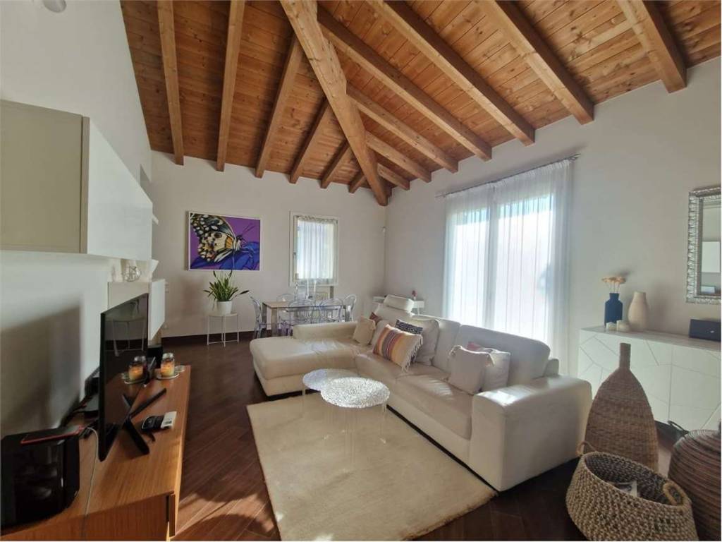 casa indipendente in vendita a Rivergaro