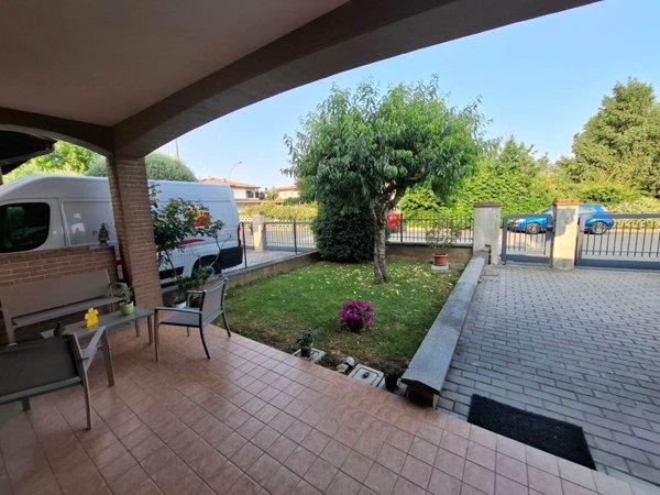 casa indipendente in vendita a Rivergaro in zona Ottavello