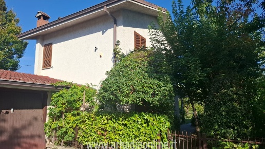 casa indipendente in vendita a Rivergaro