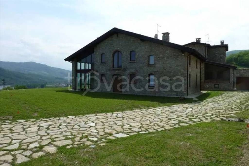 casa indipendente in vendita a Rivergaro