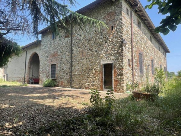 casa indipendente in vendita a Rivergaro in zona Pieve Dugliara
