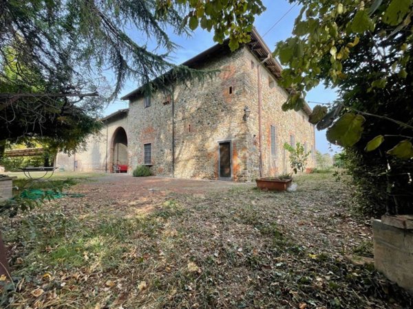 casa indipendente in vendita a Rivergaro in zona Pieve Dugliara
