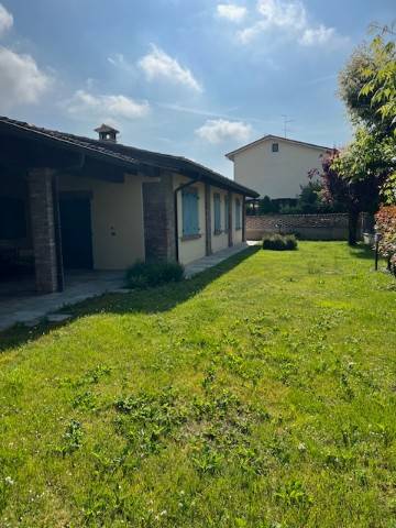 casa indipendente in vendita a Rivergaro