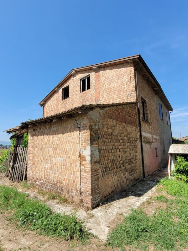 appartamento in vendita a Rivergaro in zona Suzzano