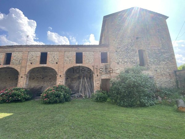 appartamento in vendita a Rivergaro in zona Niviano