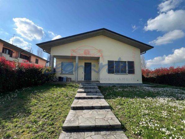 casa indipendente in vendita a Rivergaro in zona Pieve Dugliara