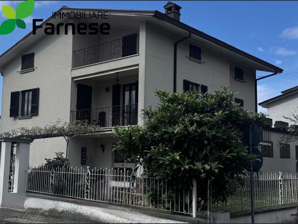 casa indipendente in vendita a Rivergaro