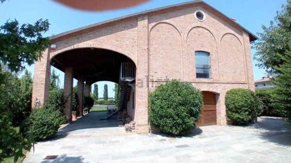 casale in vendita a Rivergaro