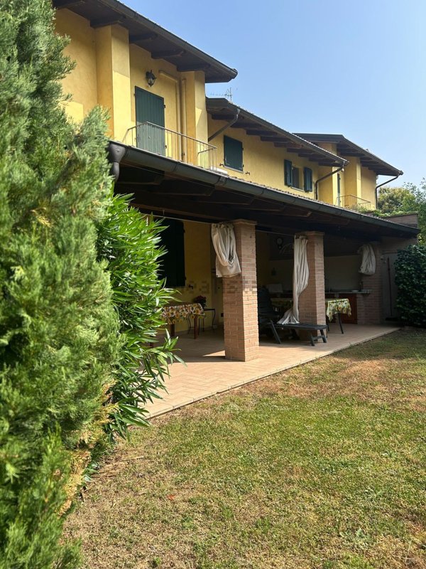 casa indipendente in vendita a Rivergaro