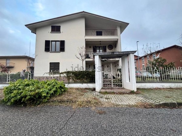 casa indipendente in vendita a Rivergaro