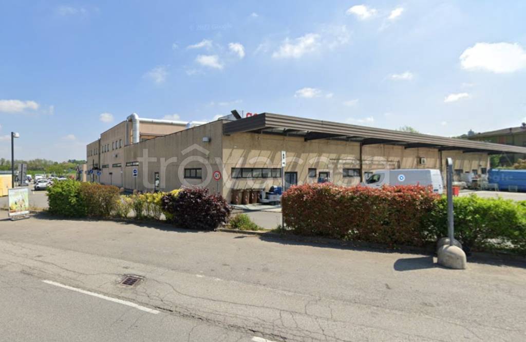 locale commerciale in vendita a Rivergaro in zona Roveleto Landi