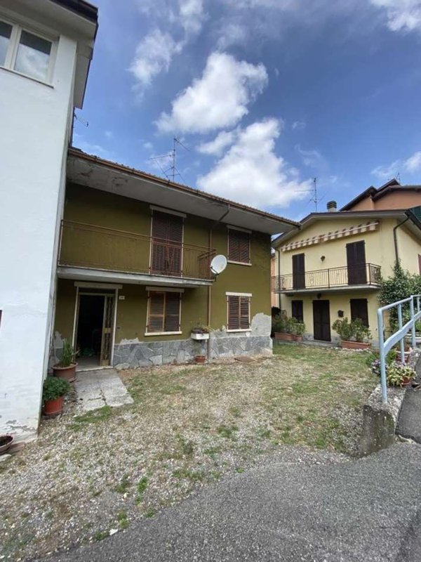 casa indipendente in vendita a Rivergaro