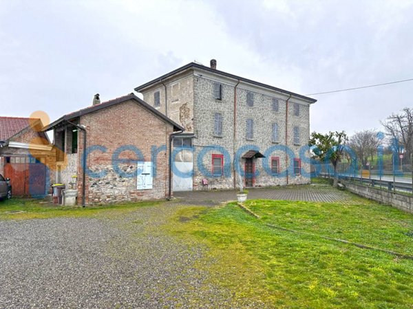 casa indipendente in vendita a Rivergaro