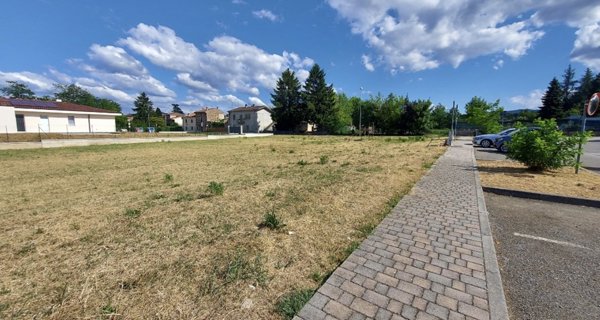 terreno edificabile in vendita a Rivergaro