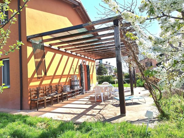 casa indipendente in vendita a Rivergaro in zona Niviano