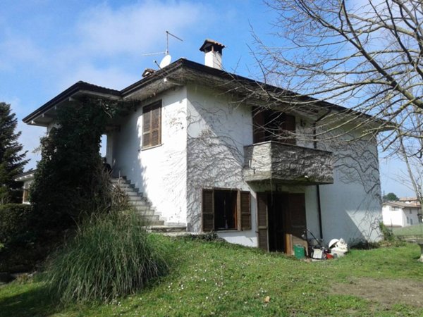 casa indipendente in vendita a Rivergaro