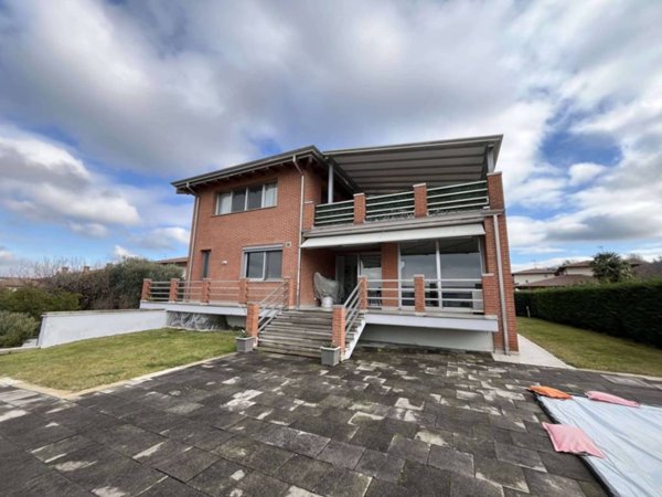 casa indipendente in vendita a Rivergaro